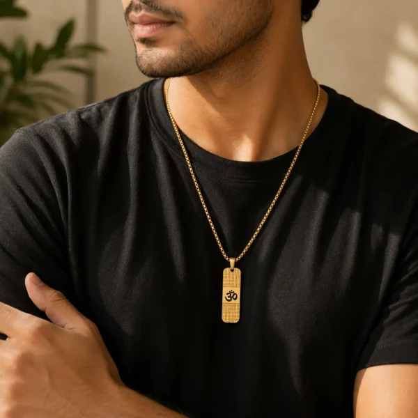 Men Om Chain Pendant lines