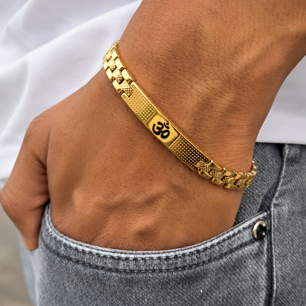 om bracelet 22